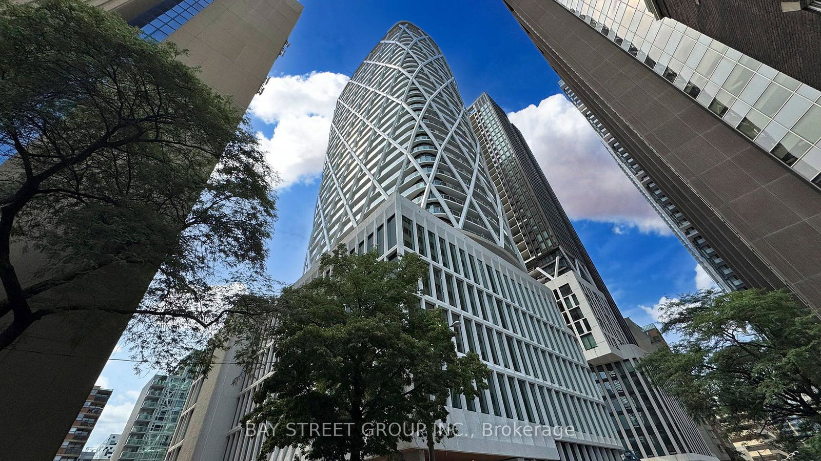 230-s-simcoe-street-toronto-ontario-c13107948