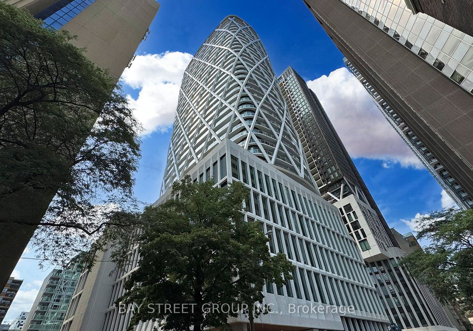 230-s-simcoe-street-toronto-ontario-c13107948