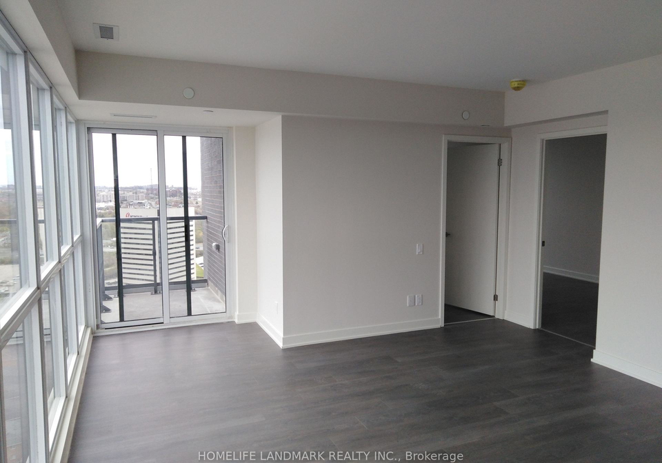 6-sonic-way-s-east-york-ontario-c13107988