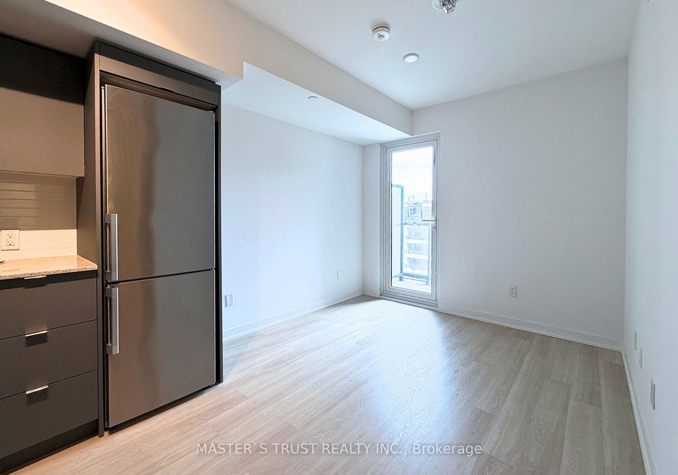 500-wilson-avenue-toronto-ontario-c13108062