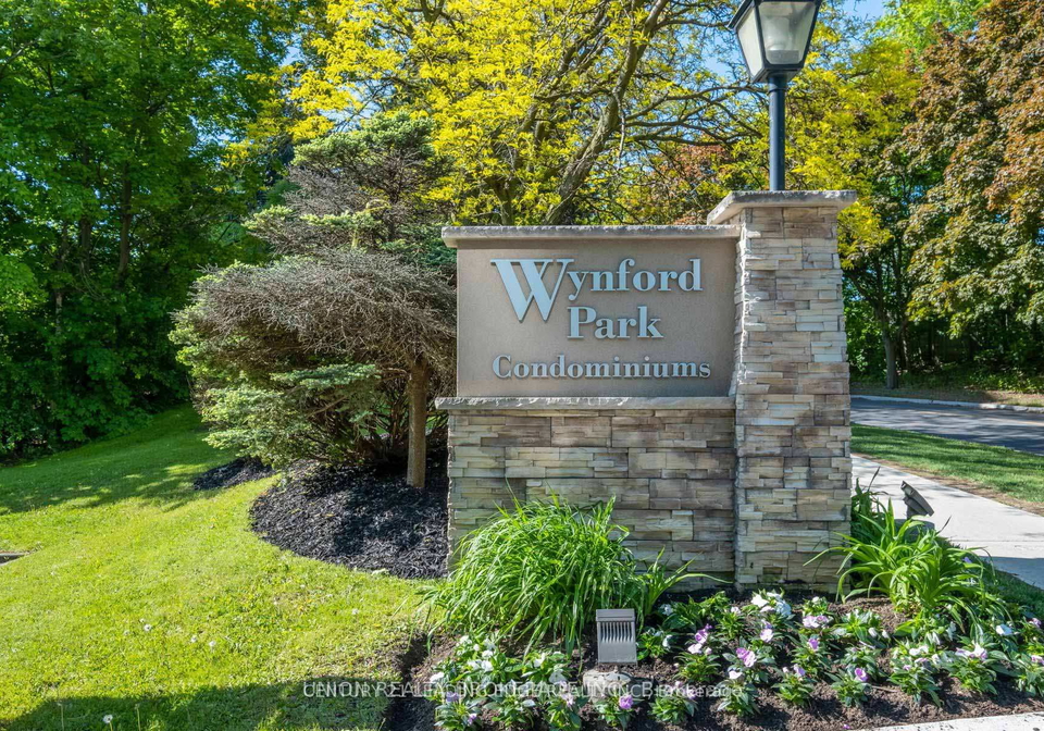 10-edgecliffe-golfway-east-york-ontario-c13108082