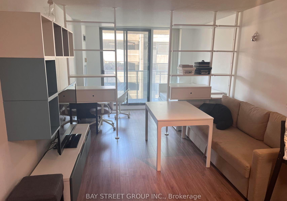 750-bay-street-toronto-ontario-c13108174