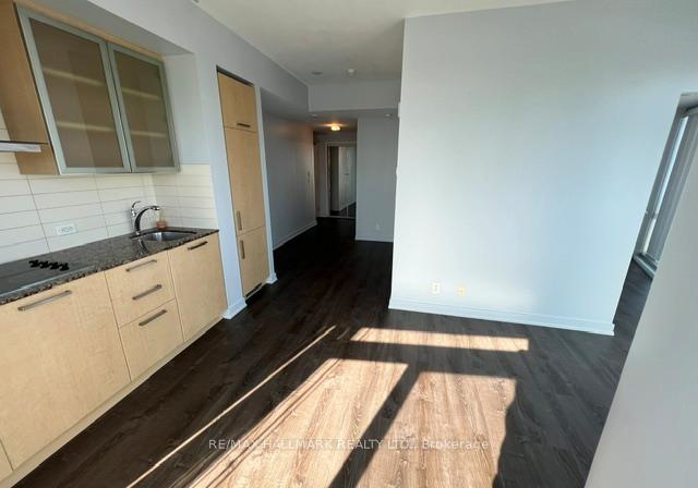 14-york-street-toronto-ontario-c13108312