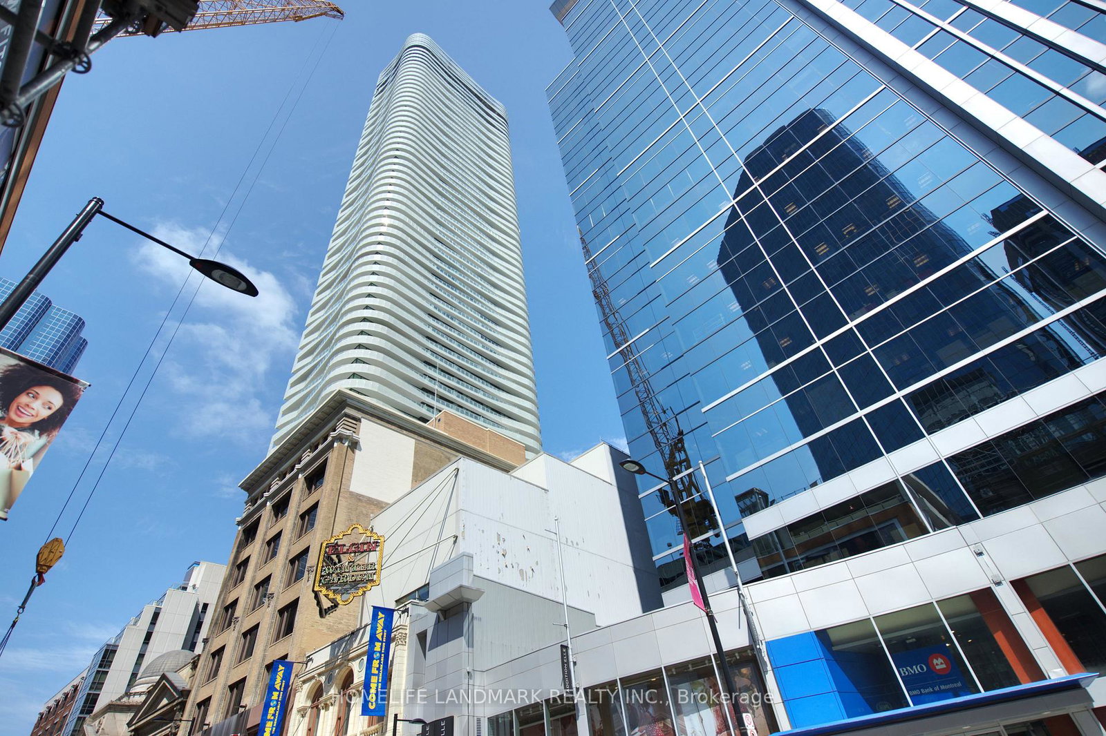 197-yonge-street-toronto-ontario-c13108382