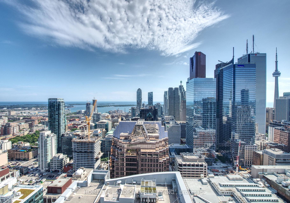 197-yonge-street-toronto-ontario-c13108382