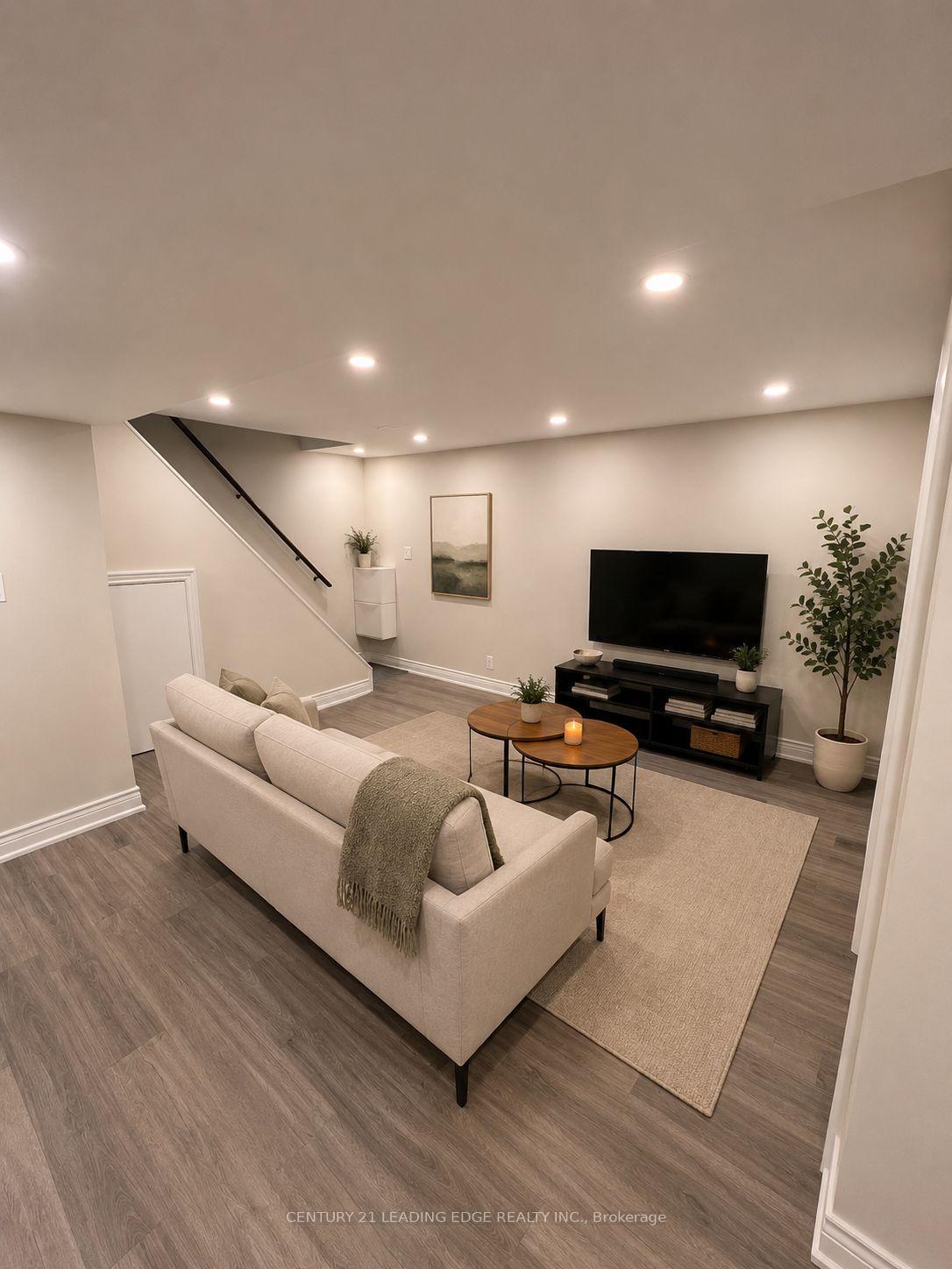39-waddington-crescent-north-york-ontario-c13108474