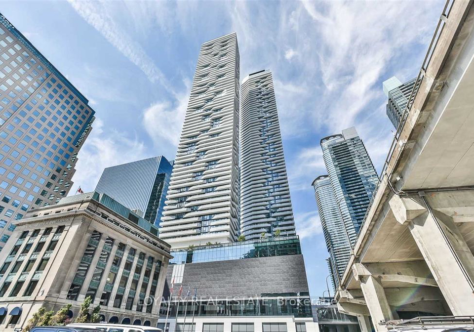 88-harbour-street-toronto-ontario-c13108746