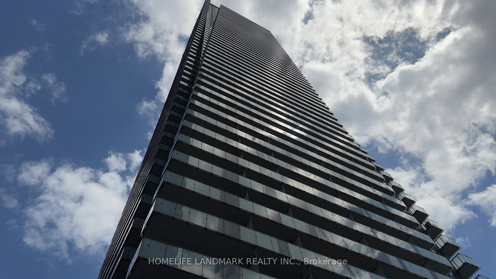 1080-bay-street-toronto-ontario-c13109016