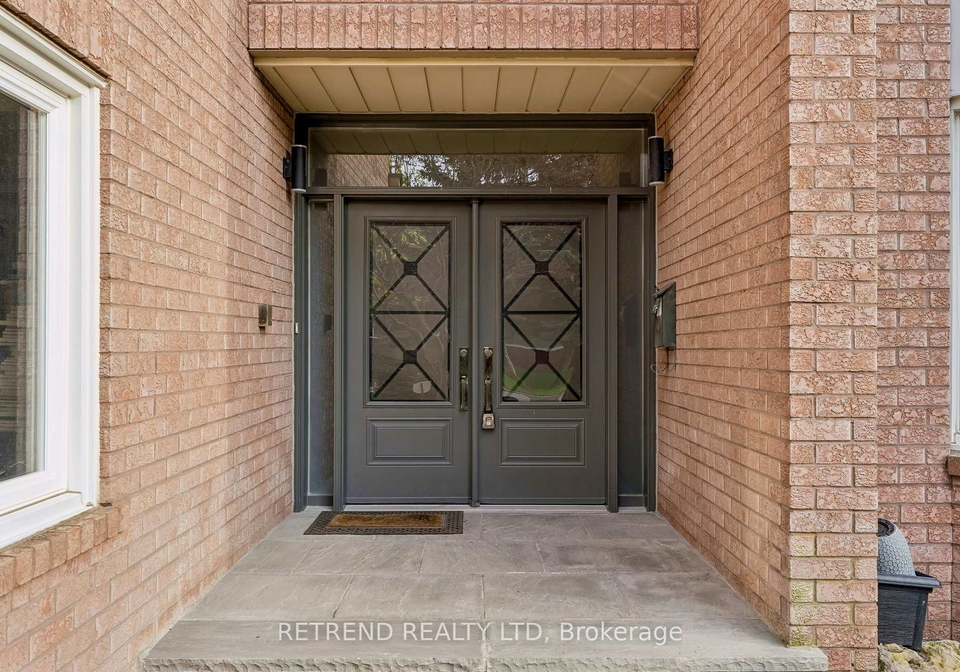 111-hillcrest-avenue-north-york-ontario-c13109162