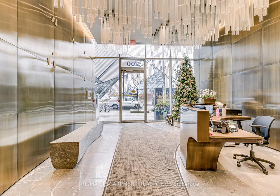 200-bloor-street-w-toronto-ontario-c13109326