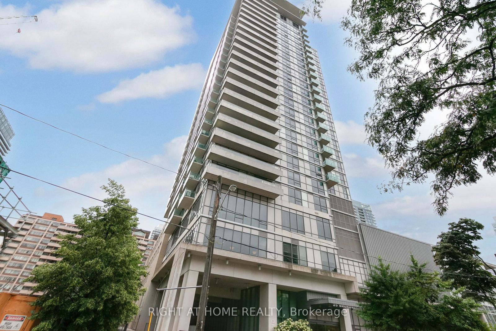 25-broadway-avenue-toronto-ontario-c13109358