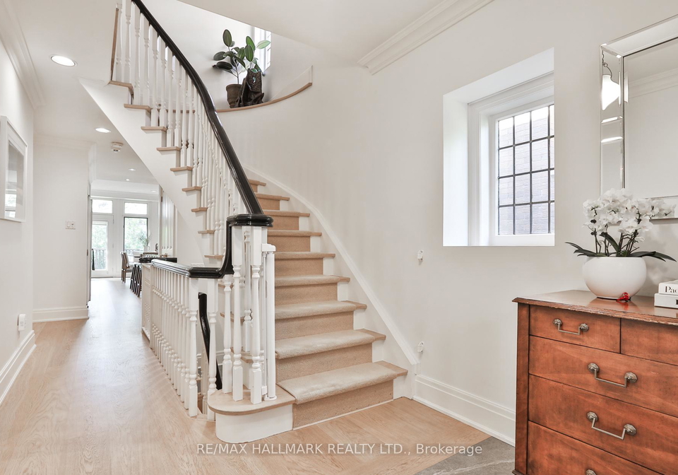 569-briar-hill-avenue-toronto-ontario-c13109530