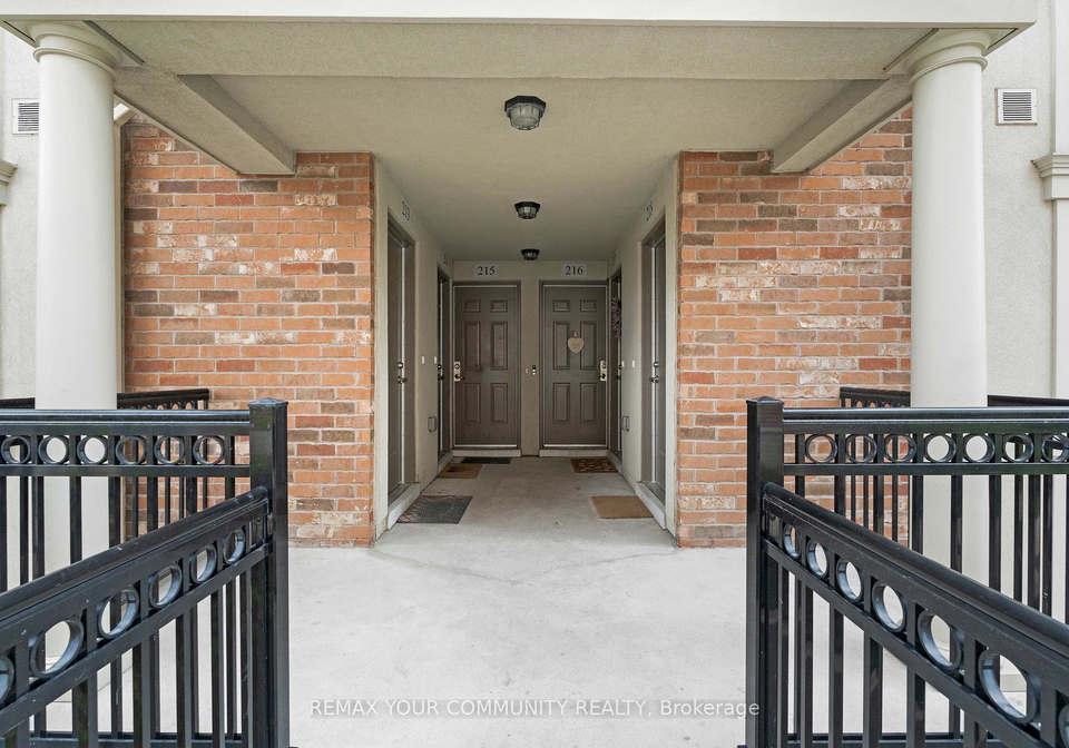 17-coneflower-crescent-toronto-ontario-c13109654