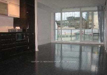 770-bay-street-toronto-ontario-c13109968
