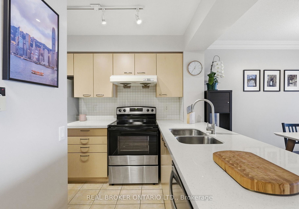 2-clairtrell-road-north-york-ontario-c13109970