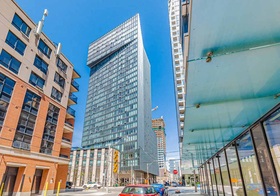60-shuter-street-toronto-ontario-c13110534