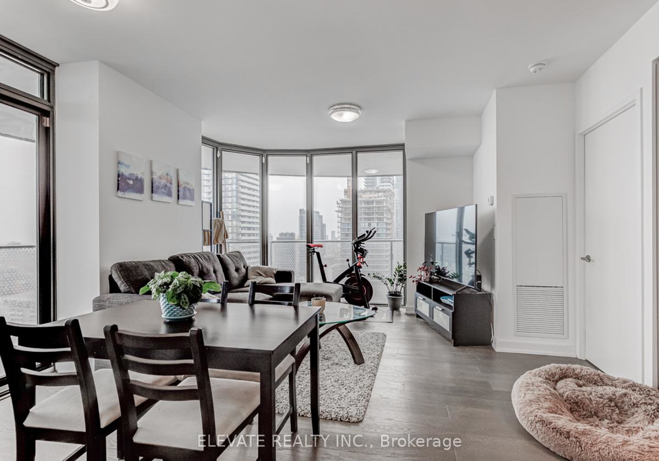 11-wellesley-street-w-toronto-ontario-c13110864