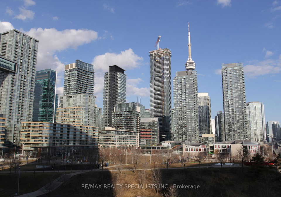 75-queens-wharf-road-toronto-ontario-c13111090