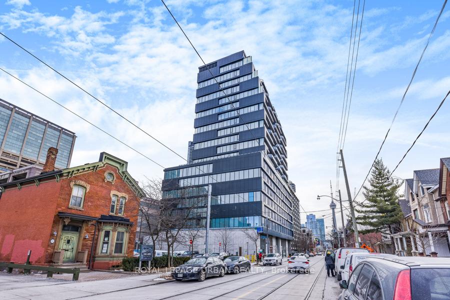 195-mccaul-street-toronto-ontario-c13111116