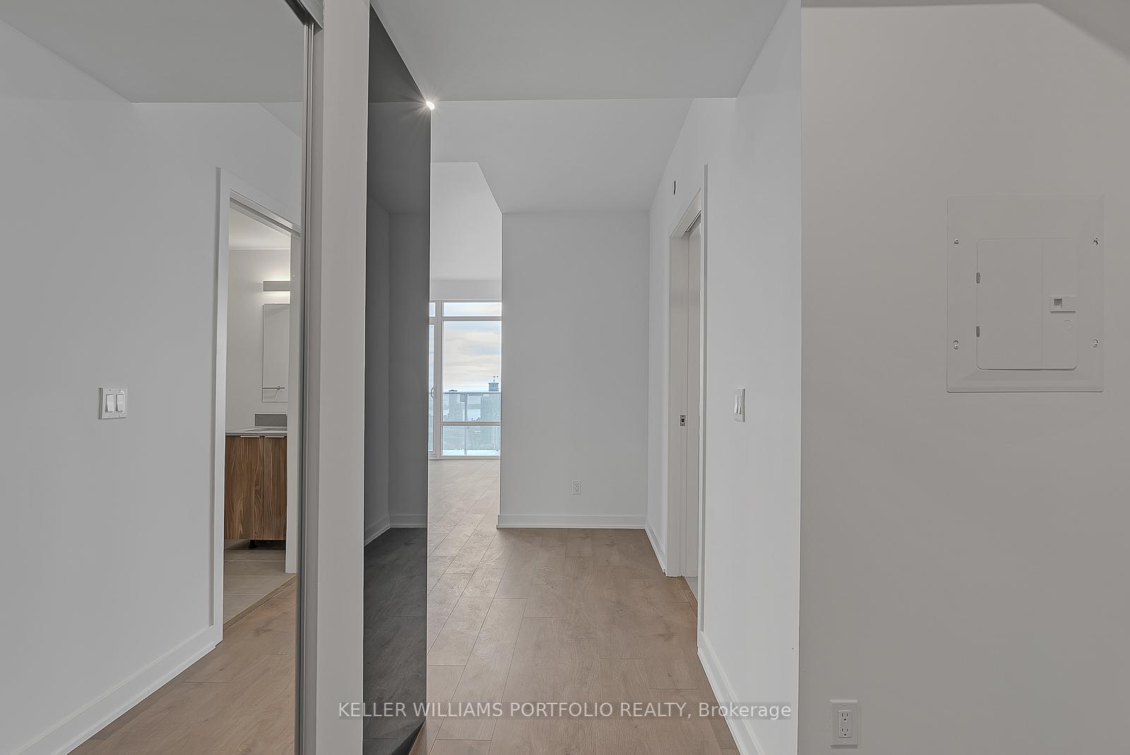 501-yonge-street-toronto-ontario-c13111292