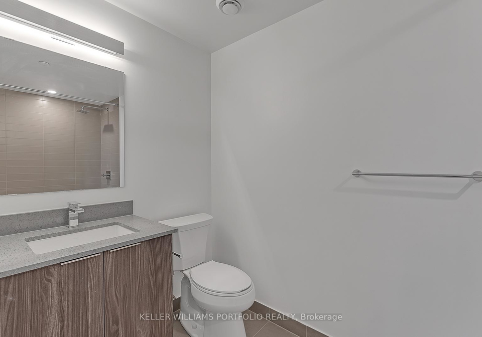 501-yonge-street-toronto-ontario-c13111292