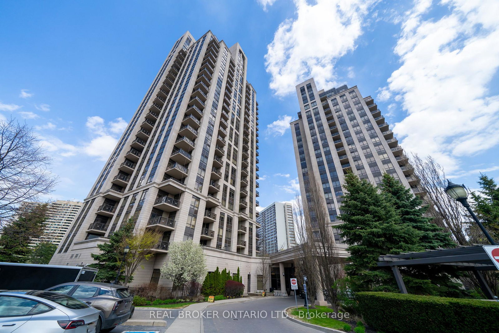 133-wynford-drive-north-york-ontario-c13111314