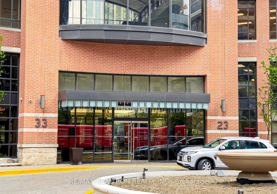 23-sheppard-avenue-e-north-york-ontario-c13111346