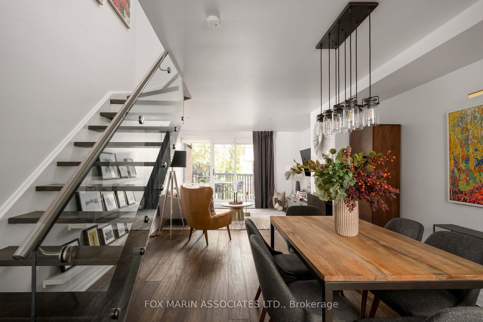 588-wellington-street-w-toronto-ontario-c13111532