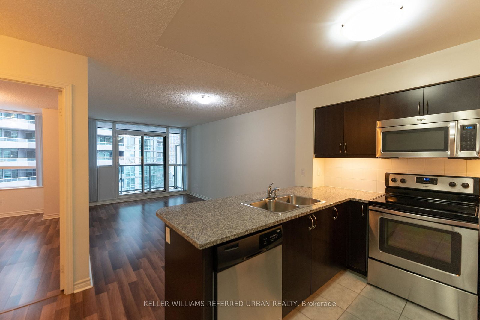 25-lower-simcoe-street-toronto-ontario-c13111538