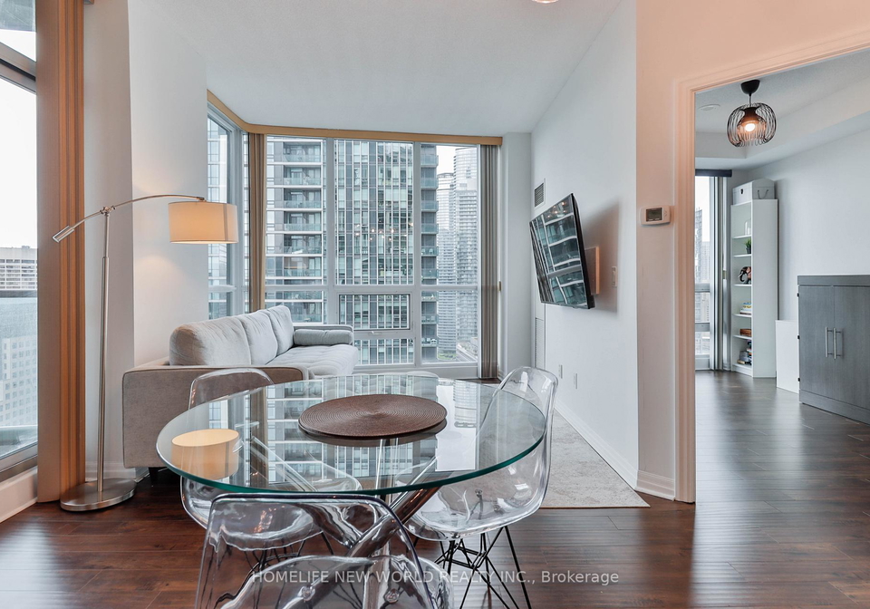 16-yonge-street-toronto-ontario-c13111776