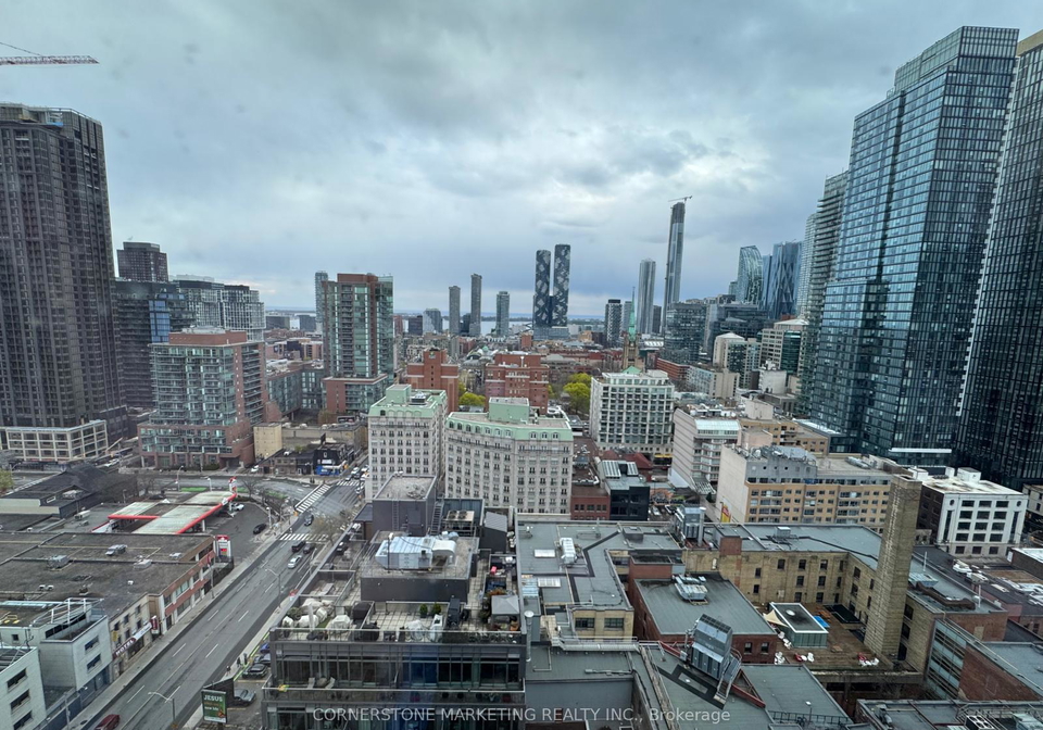 100-queen-street-e-toronto-ontario-c13112002