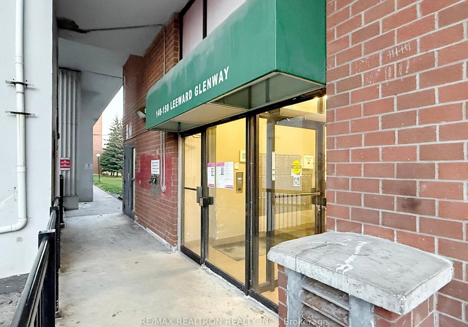 150-leeward-glenway-east-york-ontario-c13112176