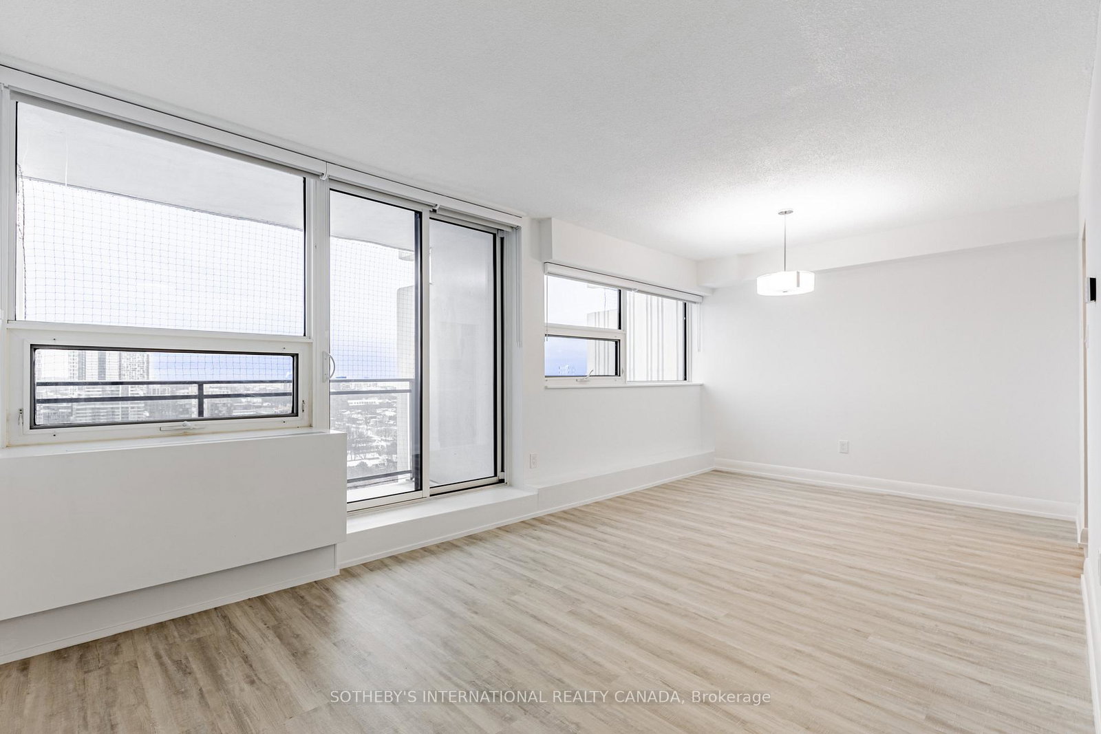 201-sherbourne-street-toronto-ontario-c13112252