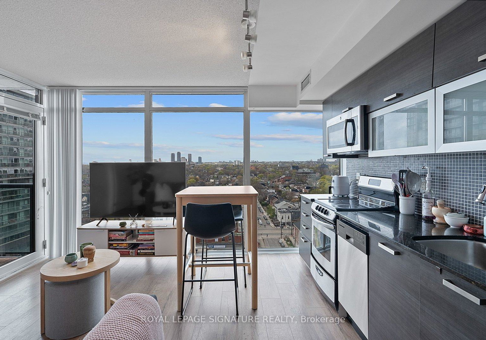 36-lisgar-street-toronto-ontario-c13112268
