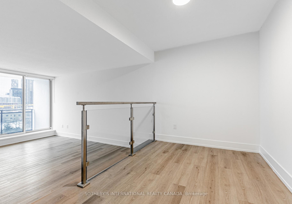 201-sherbourne-street-toronto-ontario-c13112298