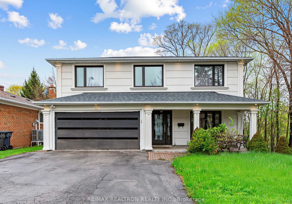 44-pineway-boulevard-north-york-ontario-c13112544