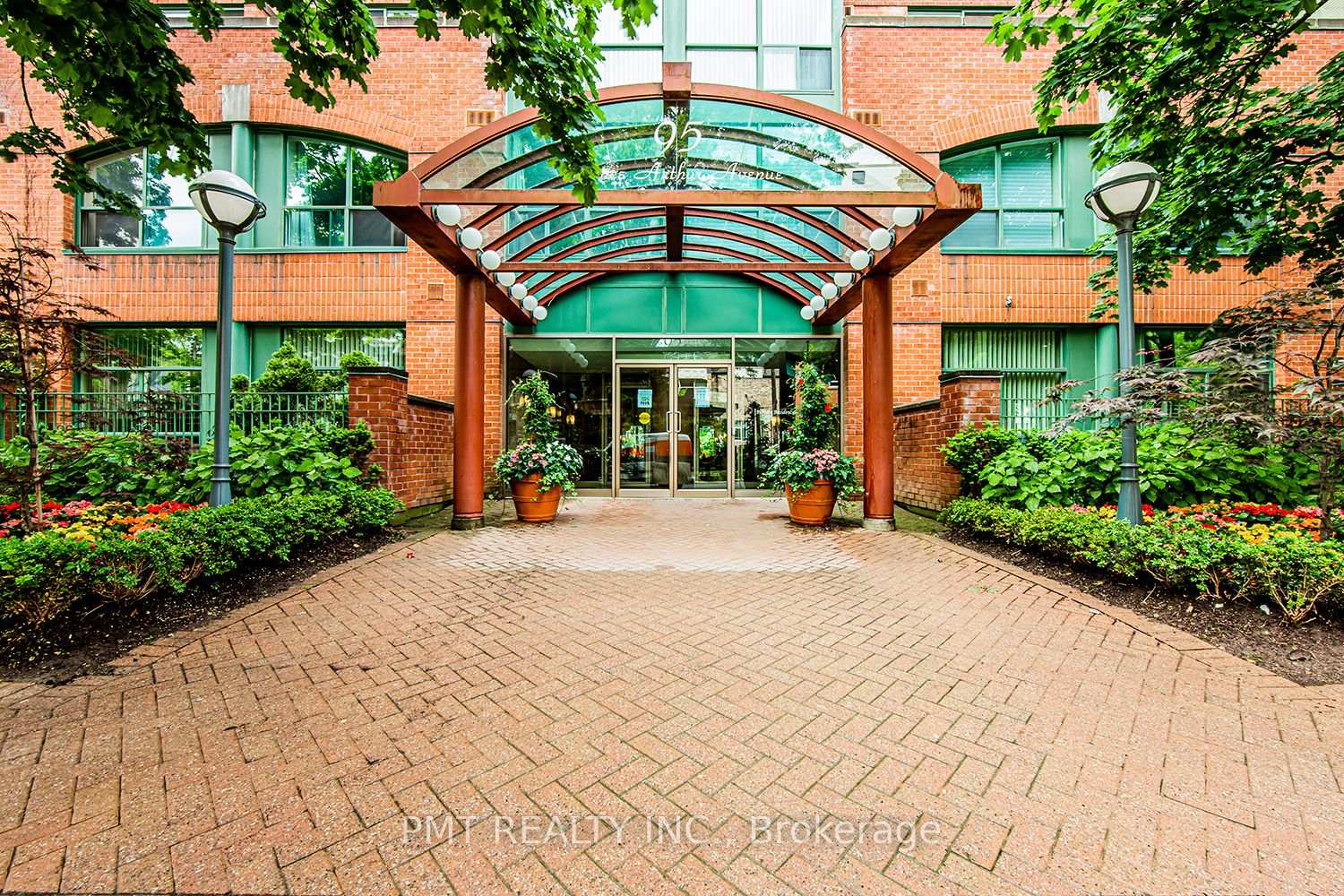 95-prince-arthur-avenue-toronto-ontario-c13112604