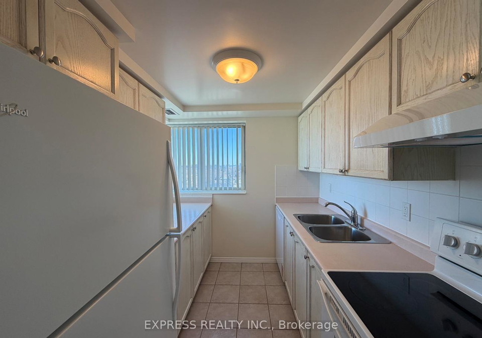 39-pemberton-avenue-north-york-ontario-c13112640