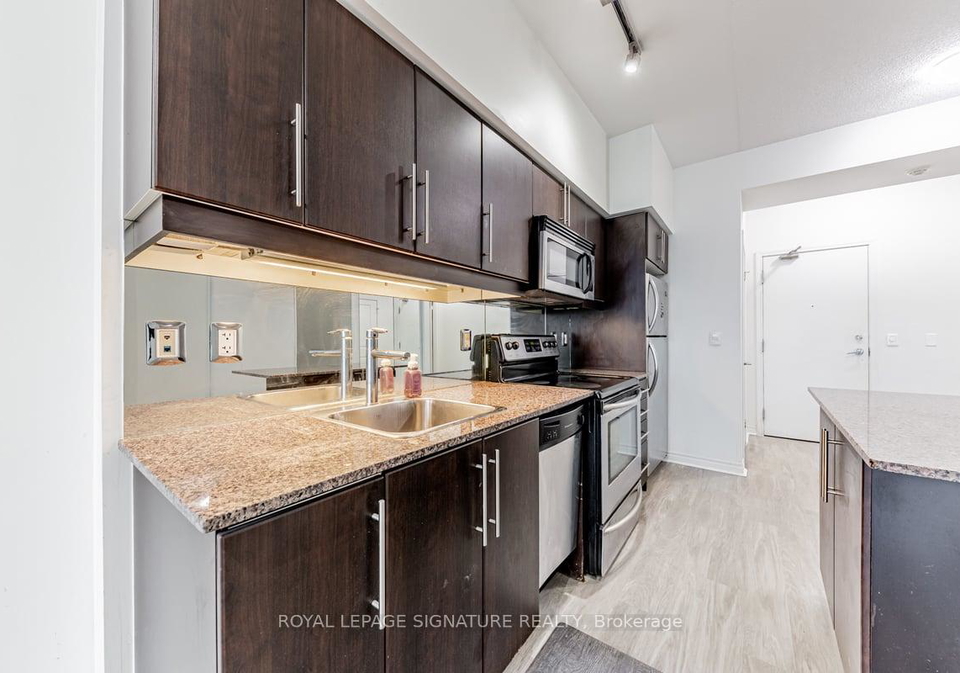 2885-bayview-avenue-north-york-ontario-c13112784