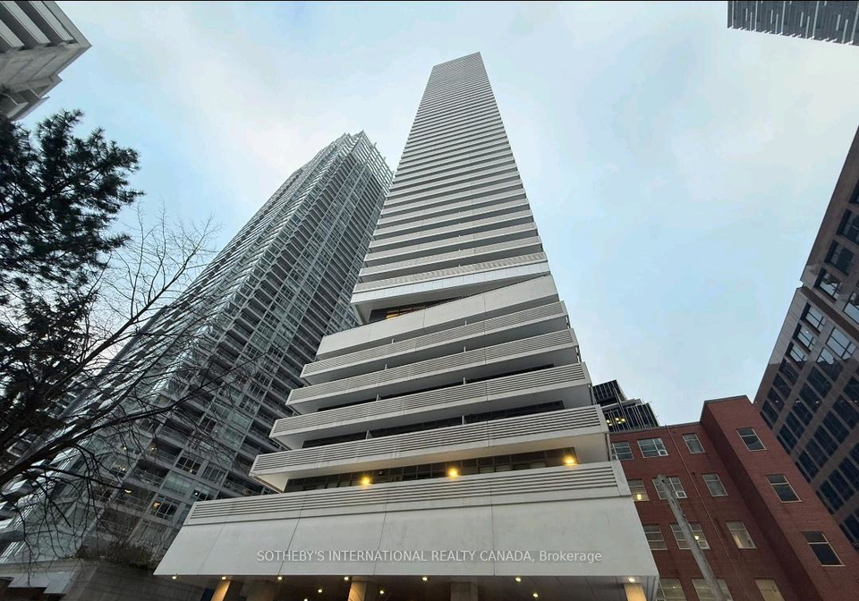 2221-yonge-street-toronto-ontario-c13112896