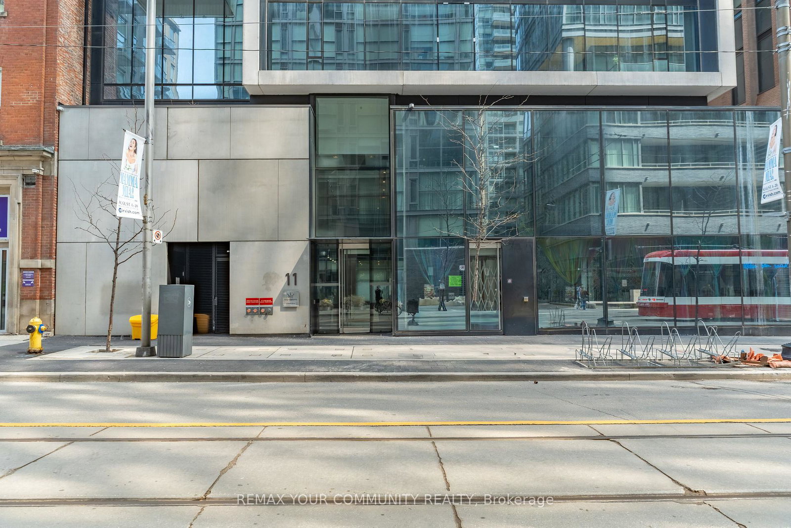 11-charlotte-street-toronto-ontario-c13113014