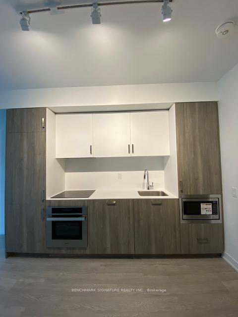 88-queen-street-e-toronto-ontario-c13113098
