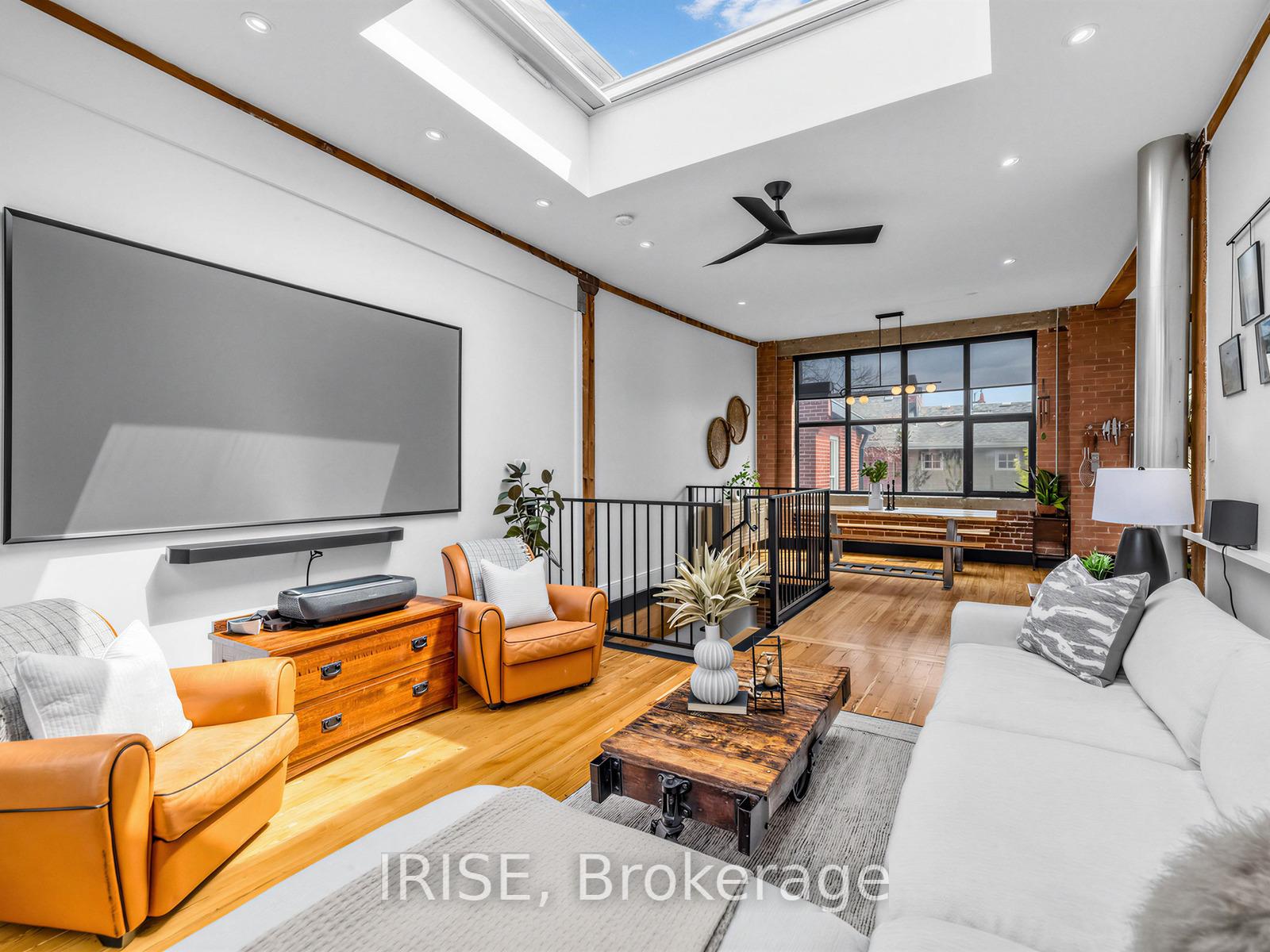 200-clinton-street-toronto-ontario-c13113252