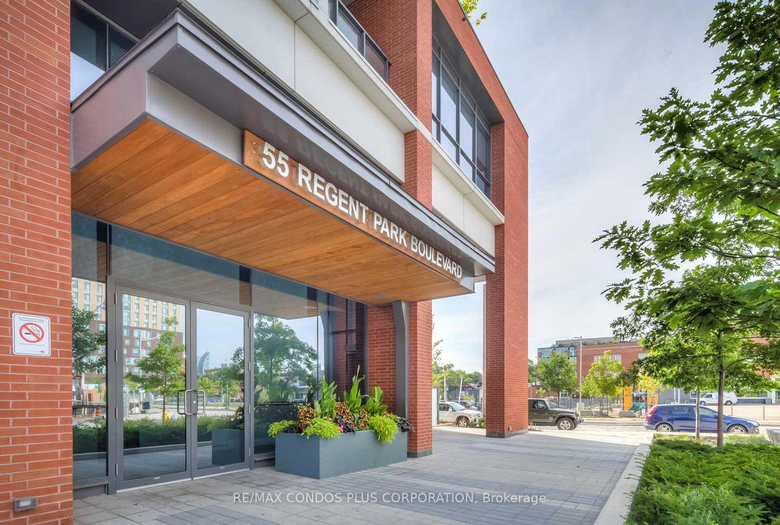 55-regent-park-boulevard-toronto-ontario-c13113296