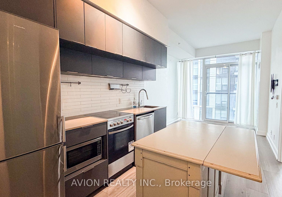 181-dundas-street-e-toronto-ontario-c13113372