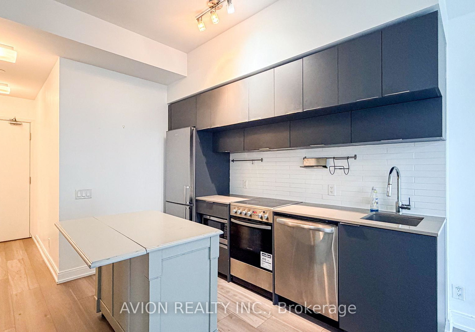 181-dundas-street-e-toronto-ontario-c13113372