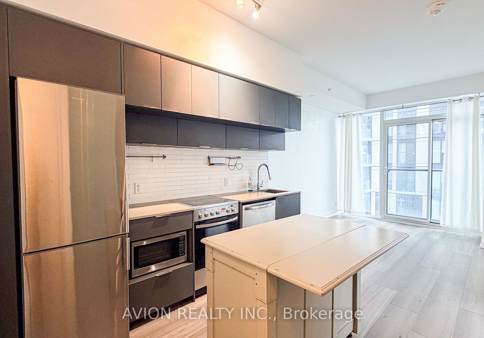 181-dundas-street-e-toronto-ontario-c13113372