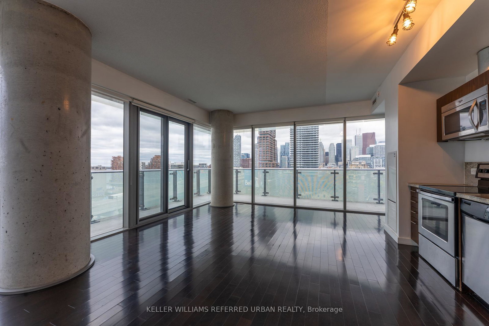 70-distillery-lane-toronto-ontario-c13113524