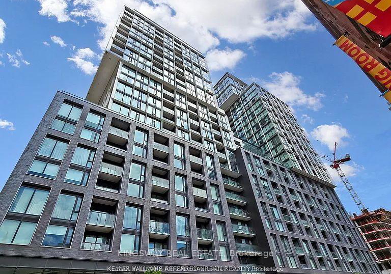 18-front-street-e-toronto-ontario-c13113678