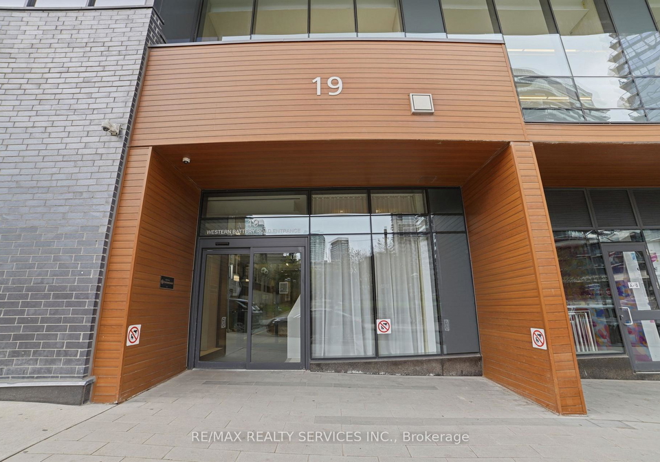 19-western-battery-road-toronto-ontario-c13113686
